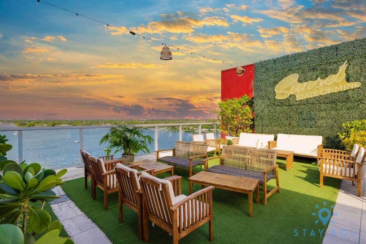 Lx Oasis Beachfront-Rt Infinity Pool Hollywood Exterior photo