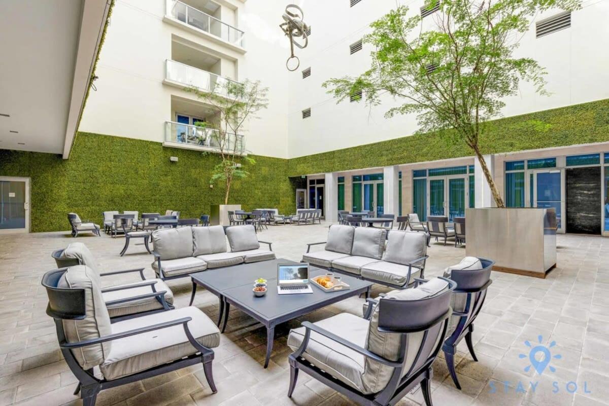 Lx Oasis Beachfront-Rt Infinity Pool Hollywood Exterior photo